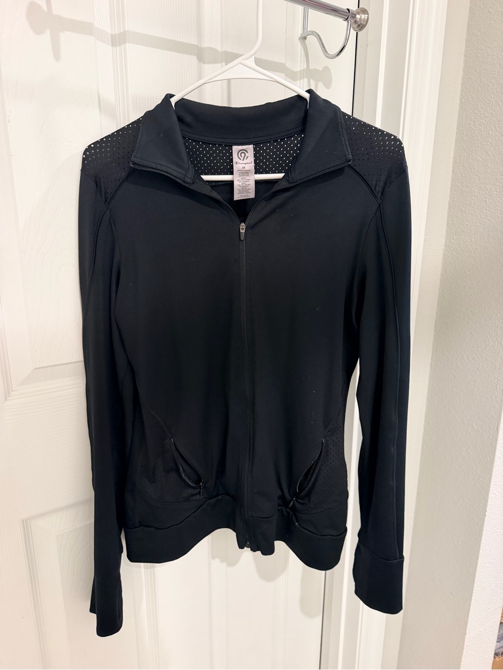 C9 by Champion Black Zip-Up Athletic Jacket with Thumbholes